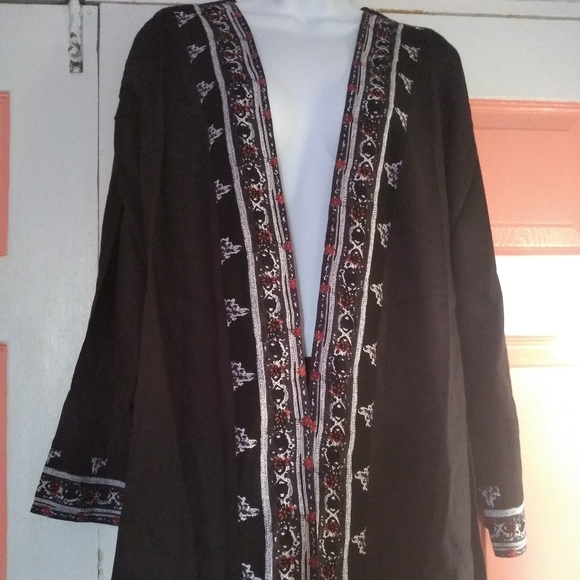 Women's Border Print Pants Set - Picture 2 of 10